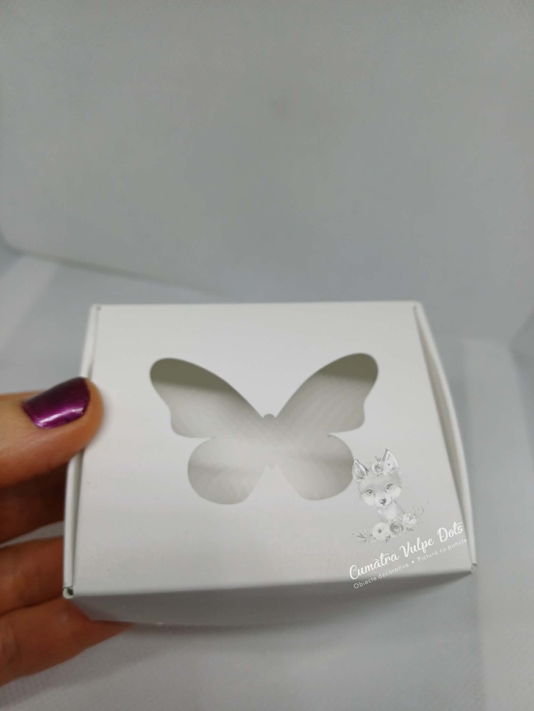 Mărțișor rotund, tip broșă - bijuterii - mărțișor - Artynos.ro