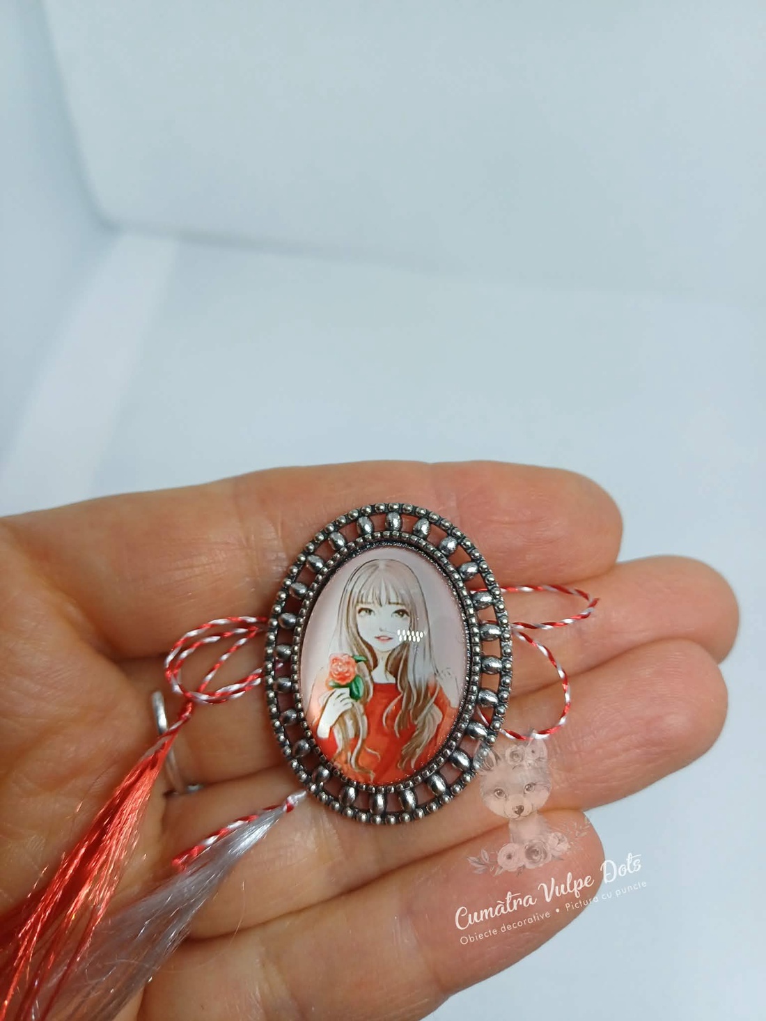 Mărțișor oval, tip broșă - bijuterii - mărțișor - Artynos.ro