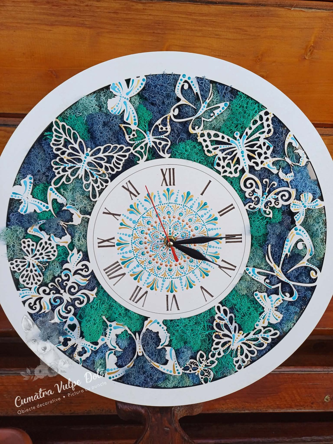 Ceas de perete cu licheni stabilizati și pictură cu techica punctului 40 cm - casă & stil de viață - decorațiuni de casă - decorațiuni de pereți - decorațiuni cu licheni - Artynos.ro