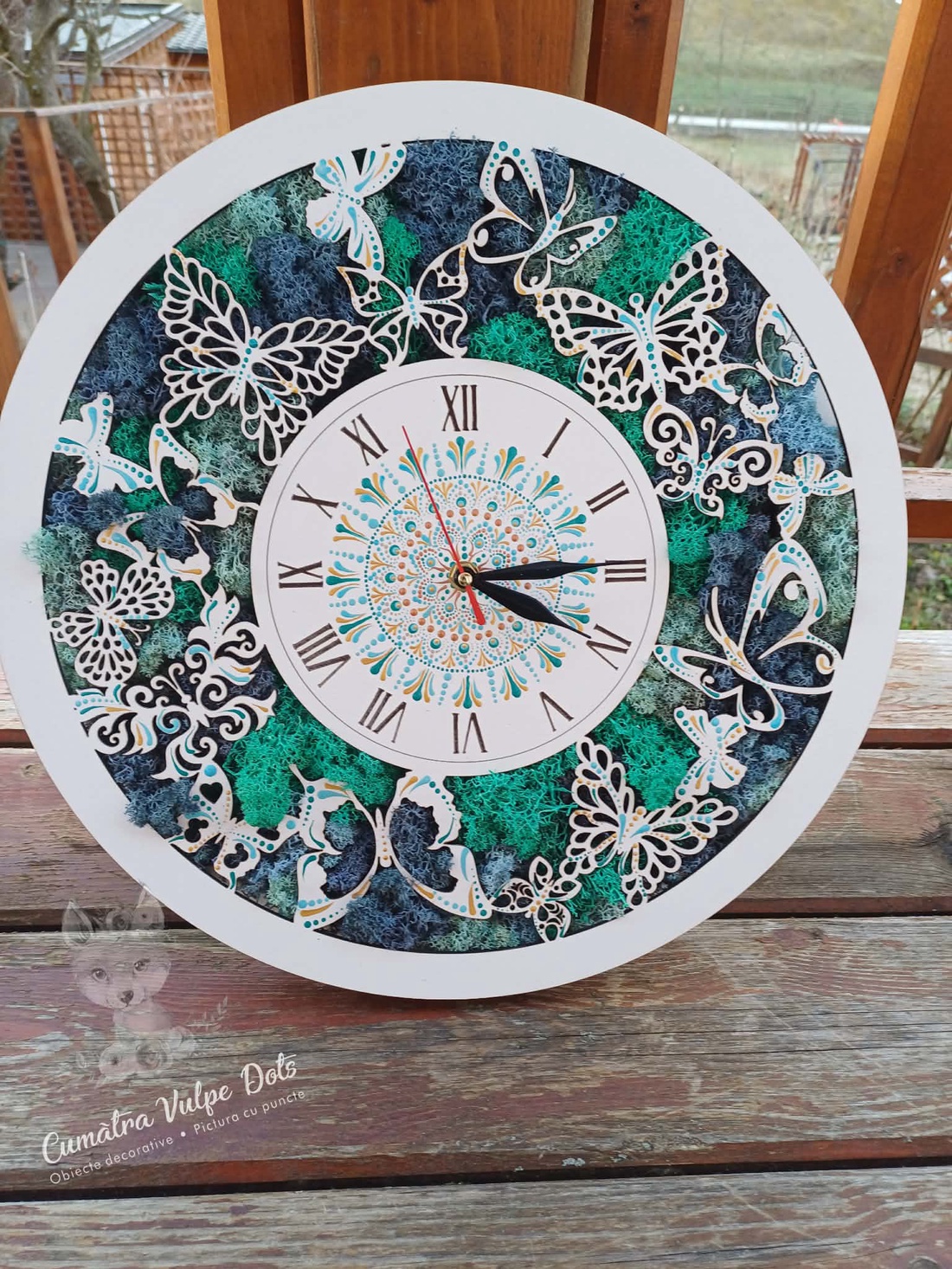 Ceas de perete cu licheni stabilizati și pictură cu techica punctului 40 cm - casă & stil de viață - decorațiuni de casă - decorațiuni de pereți - decorațiuni cu licheni - Artynos.ro