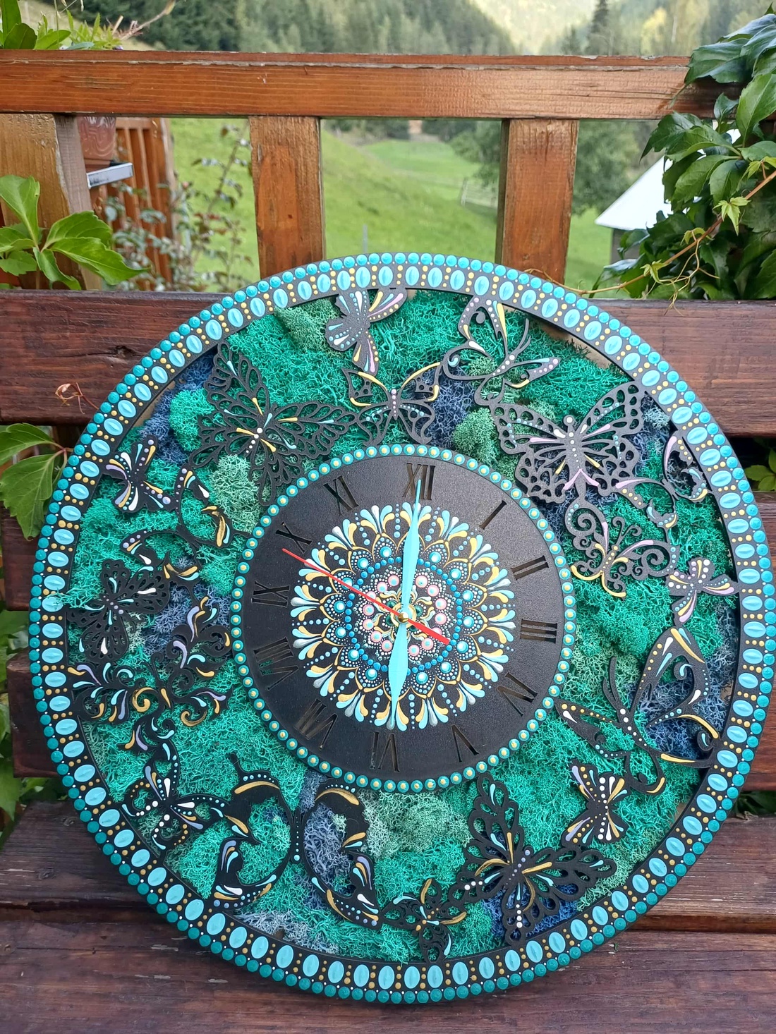 Ceas de perete cu licheni stabilizati și pictură cu techica punctului 40 cm - casă & stil de viață - decorațiuni de casă - decorațiuni de pereți - decorațiuni cu licheni - Artynos.ro