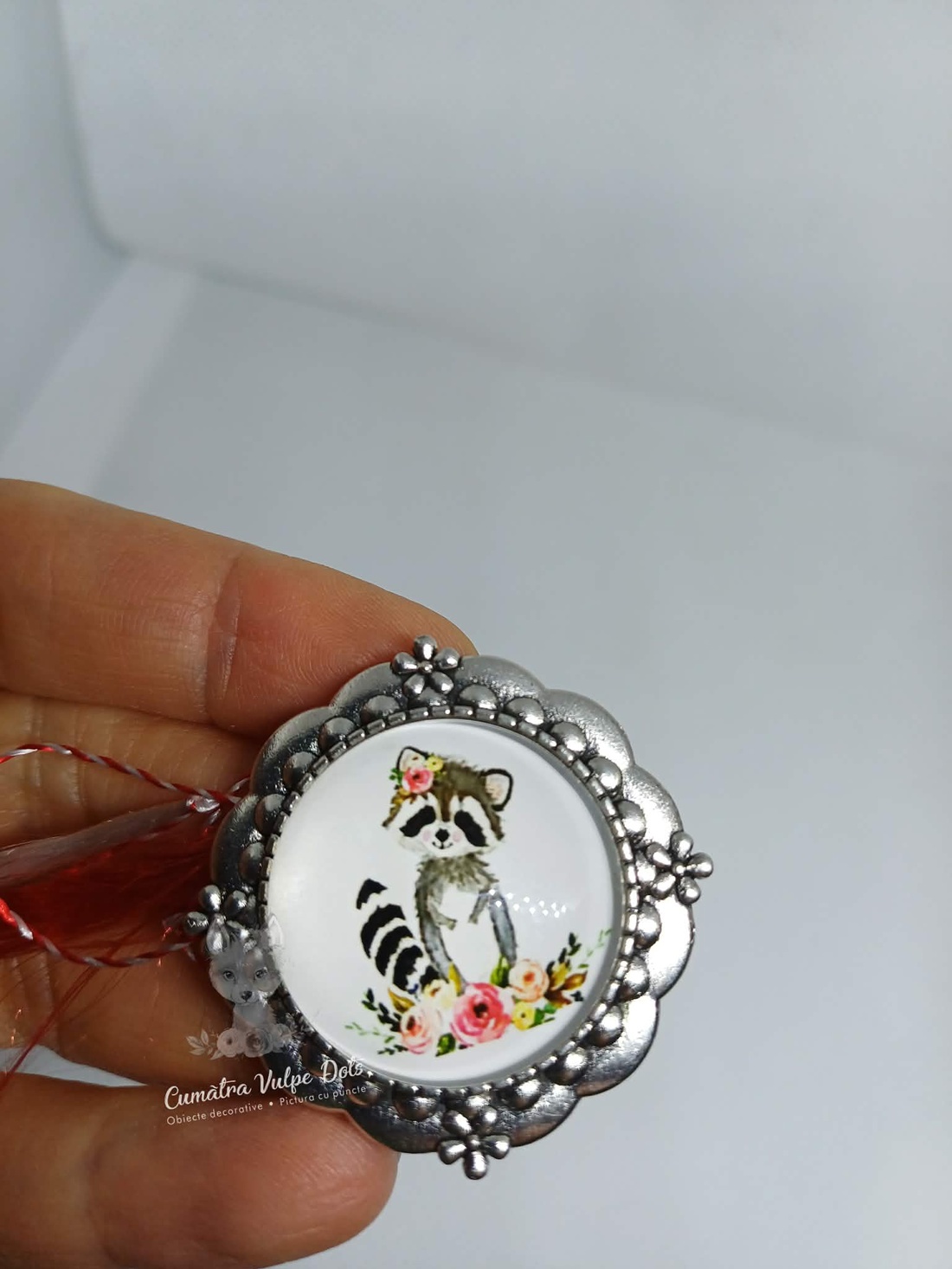 Mărțișor rotund, tip broșă - bijuterii - mărțișor - Artynos.ro