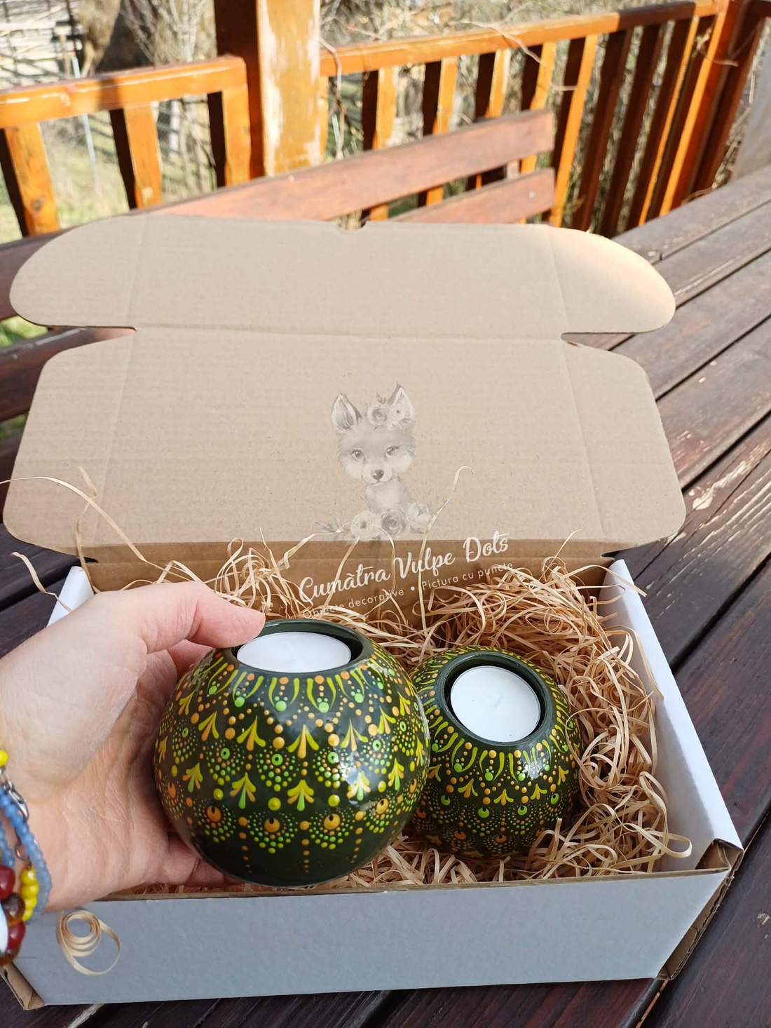 Set 2 obiecte decorative - suporturi lumânare - verde oliv - pictură cu puncte - casă & stil de viață - lumânări, parfumuri, arome - suport de lumânări - Artynos.ro