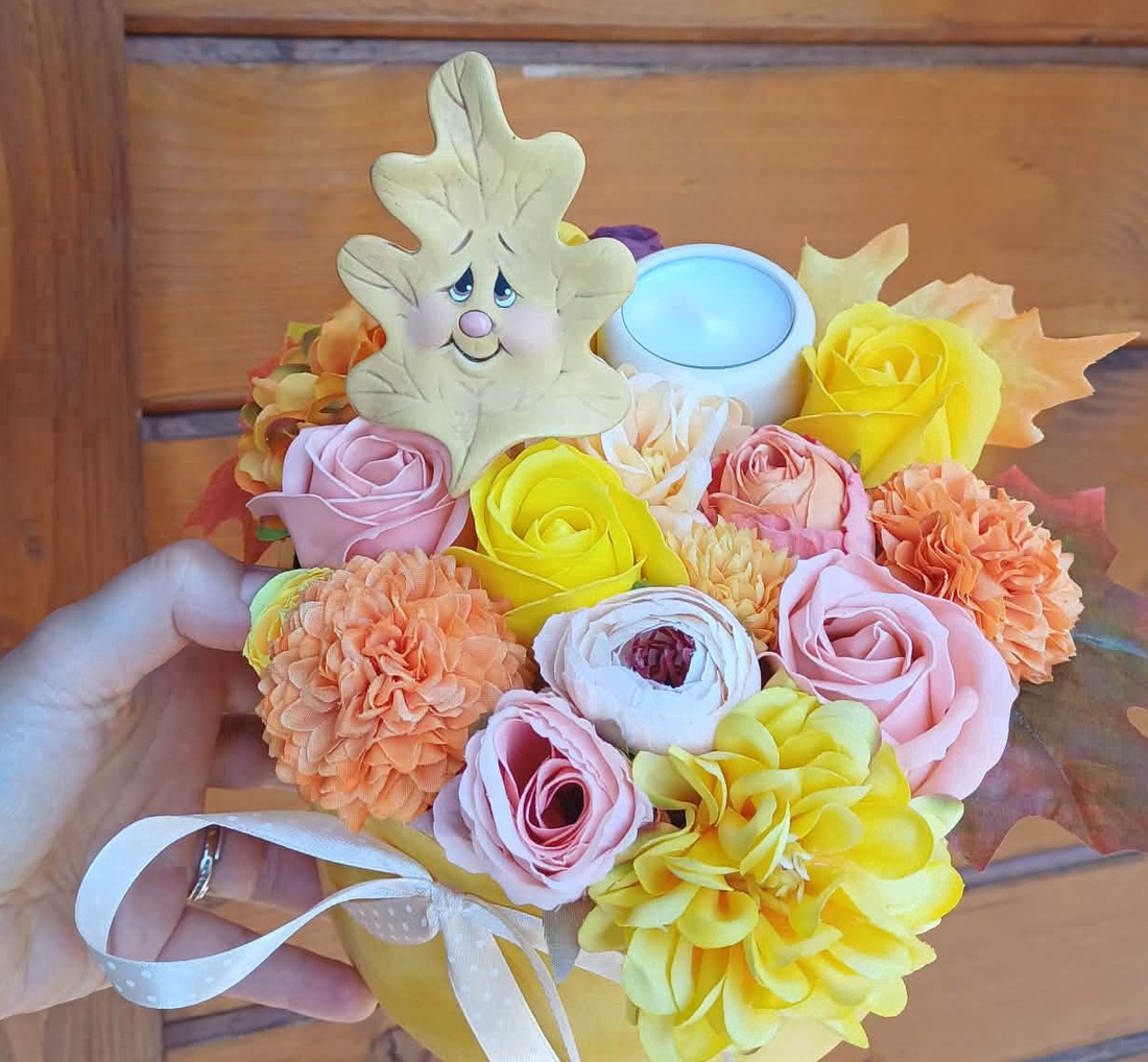 Aranjament de toamnă cu flori artificiale și lumânare - casă & stil de viață - decorațiuni de casă - halloween - tot ce ai nevoie de o petrecere! - ornamente de halloween - Artynos.ro