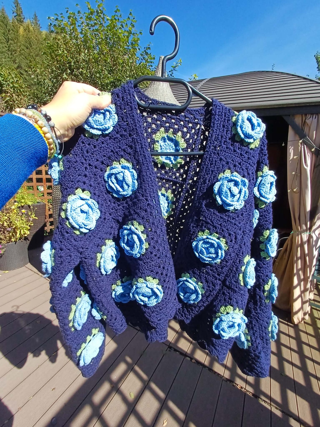 Cardigan croșetat manual, din fire naturale - îmbrăcăminte și modă - haine damă - hanorace, cardigane - Artynos.ro
