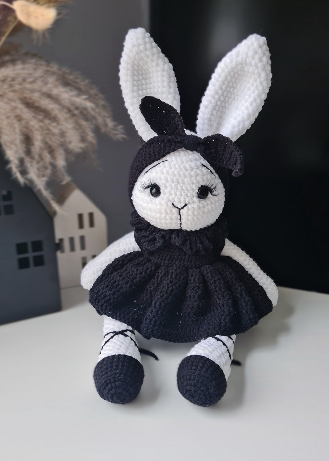Iepuraș balerină croșetat (46cm) - jucării și echipamente pentru copii - plușuri - iepure de pluș - Artynos.ro Iepuraș balerină croșetat (46cm) - jucării și echipamente pentru copii - plușuri - iepure de pluș - Artynos.ro