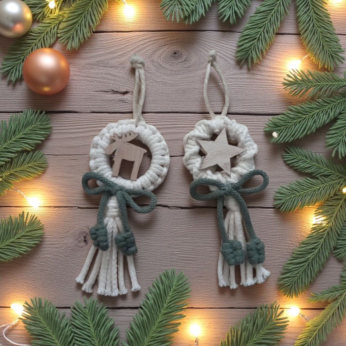 Pereche de ornamente de Crăciun Macrame - fir alb, cerc din lemn, decor natural - crăciun - decorațiuni de crăciun de casă - figurine pentru pomul de crăciun - Artynos.ro Pereche de ornamente de Crăciun Macrame - fir alb, cerc din lemn, decor natural - crăciun - decorațiuni de crăciun de casă - figurine pentru pomul de crăciun - Artynos.ro