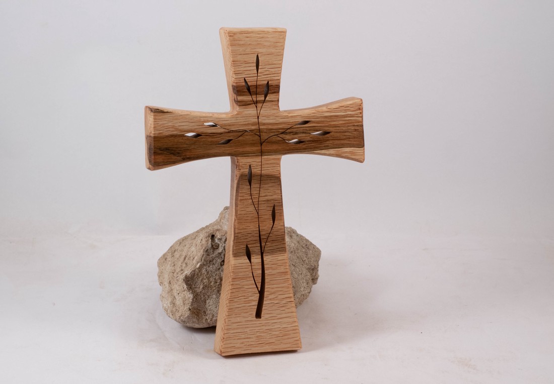 Cruce din lemn cu model, cruce de perete  - casă & stil de viață - accesorii religioase - cruce - Artynos.ro