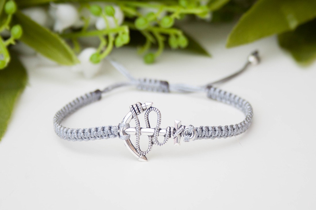 Brățară macramé împletită - Anchor gri - bijuterii - brățări - brățări împletite - Artynos.ro Brățară macramé împletită - Anchor gri - bijuterii - brățări - brățări împletite - Artynos.ro