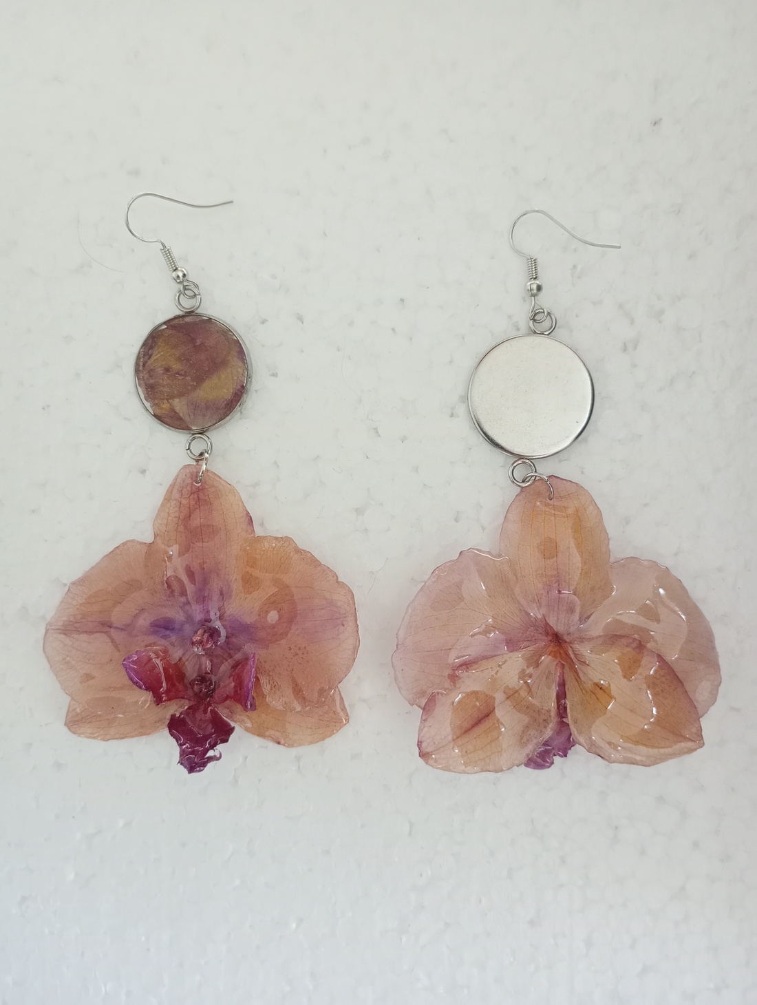 Cercei handmade  - bijuterii - cercei - cercei din rășină - Artynos.ro