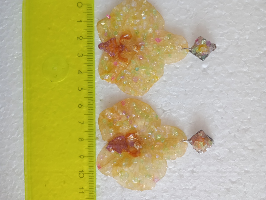 Cercei deosebiți  - bijuterii - cercei - cercei din rășină - Artynos.ro