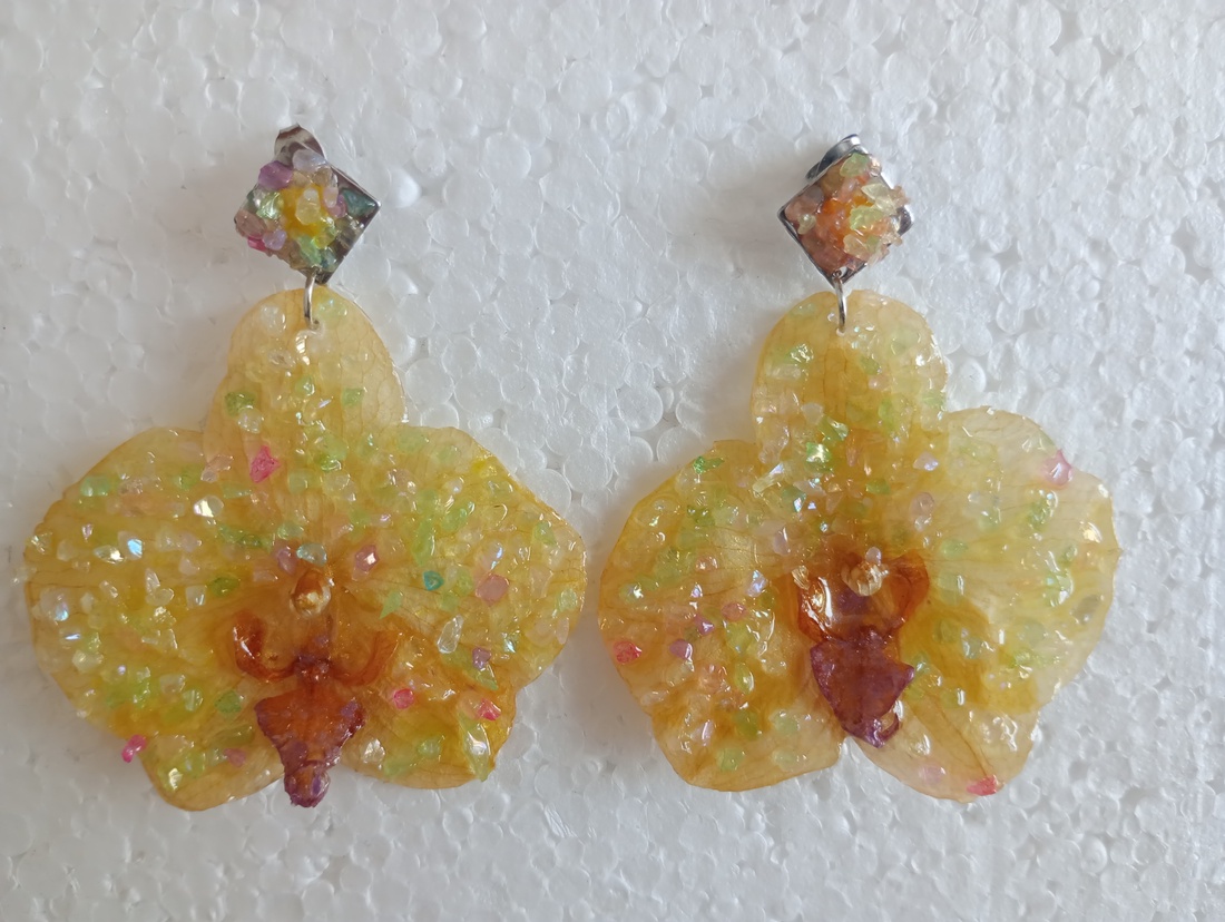 Cercei deosebiți  - bijuterii - cercei - cercei din rășină - Artynos.ro