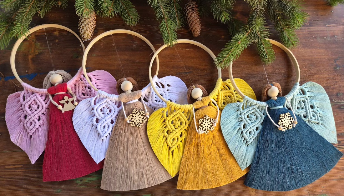 Îngeraș Macrame de Crăciun Handmade � Decorațiune Albă pe Cerc de Bambus cu Fulg de Nea din Lemn, Cadou de Crăciun - crăciun - decorațiuni de crăciun de casă - decorațiuni pentru ușă de crăciun - Artynos.ro