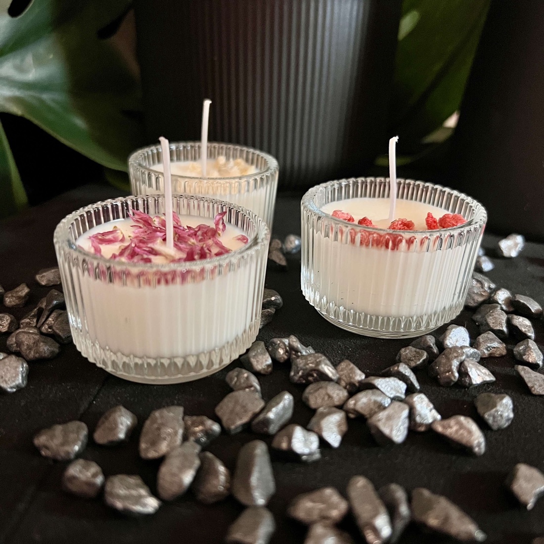 Mărturii Nuntă/Botez Luxury Crystal - accesorii nuntă - materiale decor pentru nuntă - lumânări de nuntă și suport lumânări - Artynos.ro Mărturii Nuntă/Botez Luxury Crystal - accesorii nuntă - materiale decor pentru nuntă - lumânări de nuntă și suport lumânări - Artynos.ro