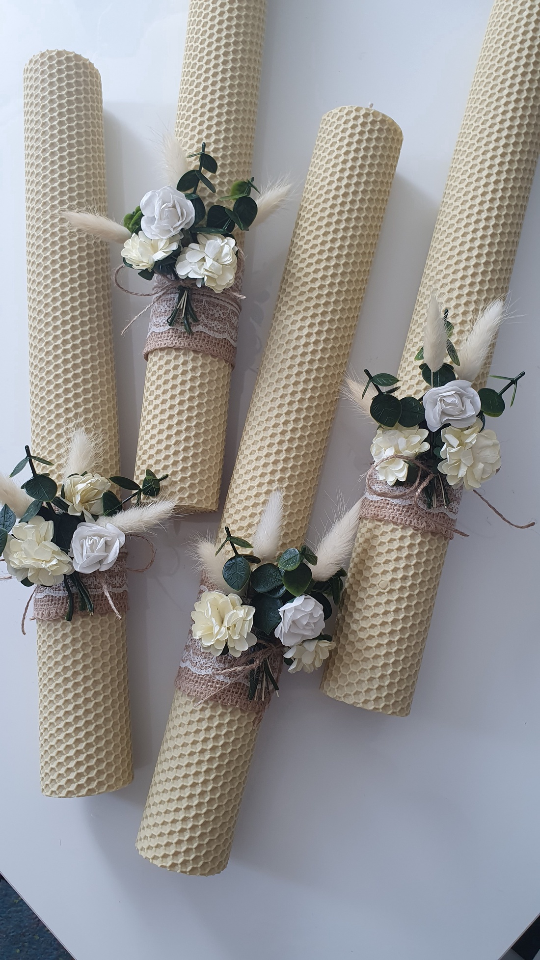 Set lumânări cununie, din ceară naturală de albine - accesorii nuntă - materiale decor pentru nuntă - lumânări de nuntă și suport lumânări - Artynos.ro