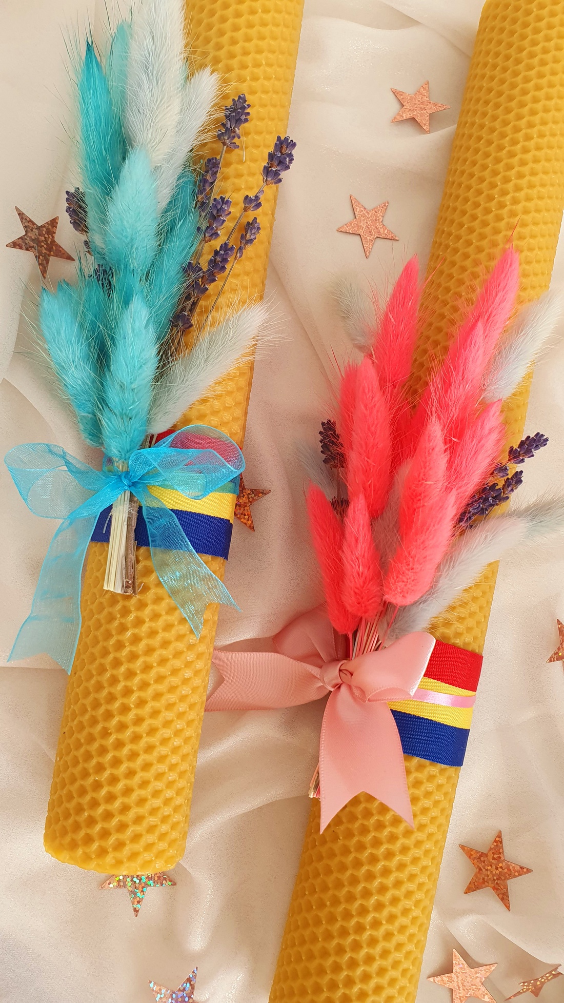 Set lumânări cununie sau botez, din ceară naturală de albine - accesorii nuntă - materiale decor pentru nuntă - lumânări de nuntă și suport lumânări - Artynos.ro