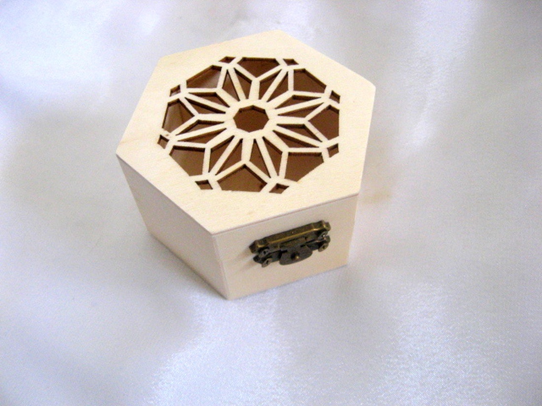 cutie lemn hexagonala 51395 - accessorii și unelte - lemn - cutie - Artynos.ro