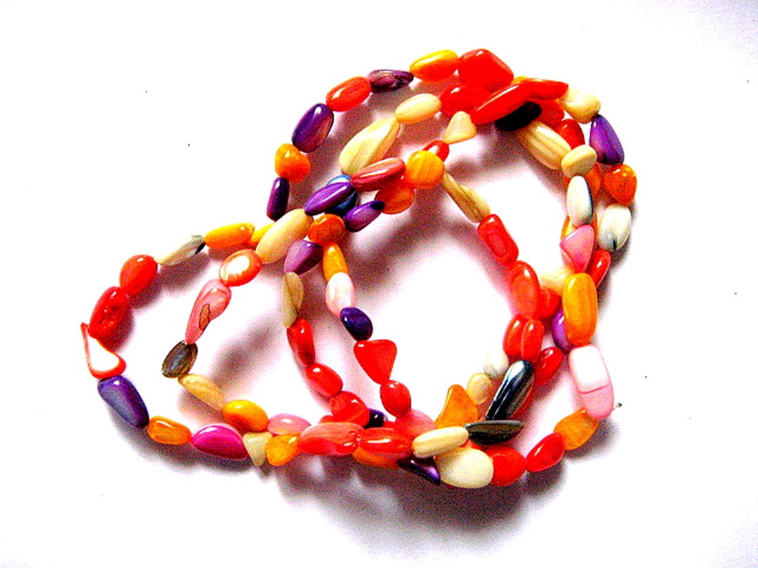 Sirag sidef  neregulat colori diverse  51538 - accessorii și unelte - mărgea, componente de bijuterii - sclipici, strass - Artynos.ro