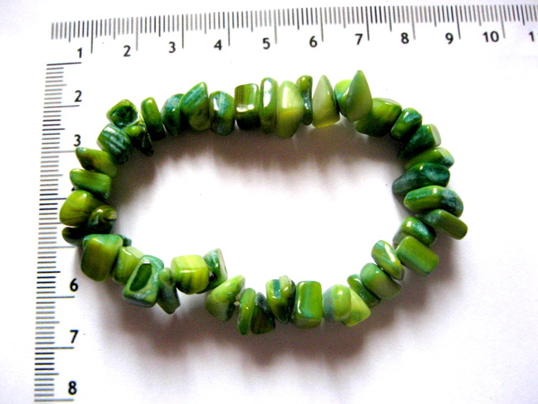 Sirag sidef  neregulat verde , chipsuri mari 51961 - accessorii și unelte - mărgea, componente de bijuterii - piatră prețioasă - Artynos.ro