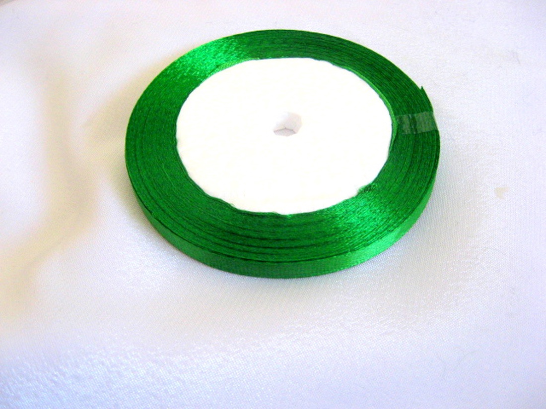 Panglica satin verde crud 10 mm 51894 - accessorii și unelte - mercerie - panglică, curea - Artynos.ro