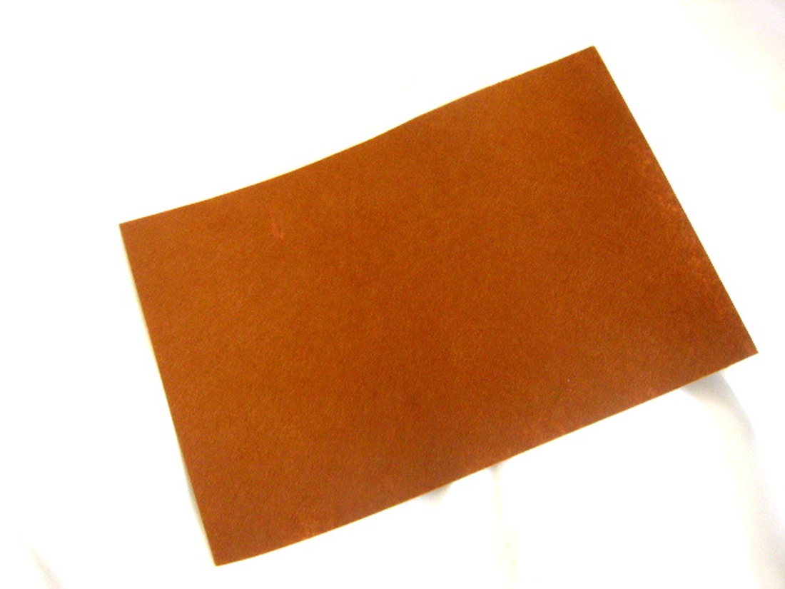 Coală de fetru maro  deschis 52194 - arte vizuale și accesorii  - imagini cu broderii - tablou textil din fetru - Artynos.ro