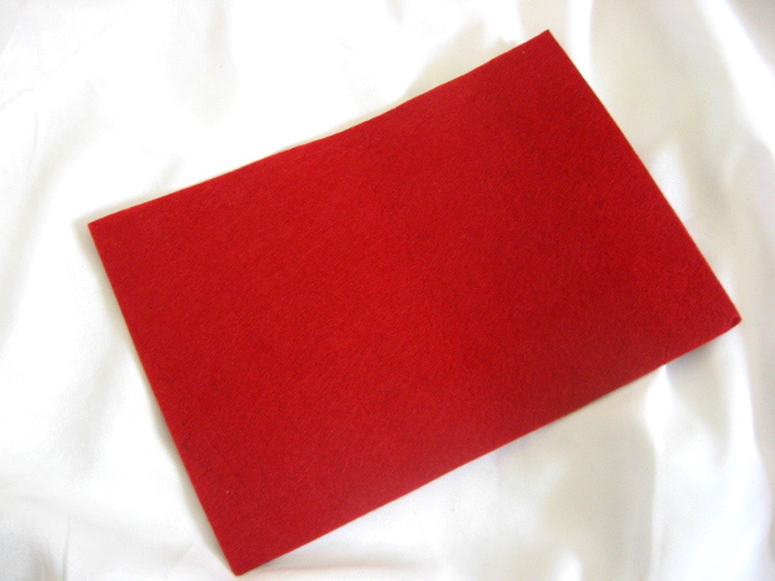 Coală de fetru grena 52202 - arte vizuale și accesorii  - imagini cu broderii - tablou textil din fetru - Artynos.ro