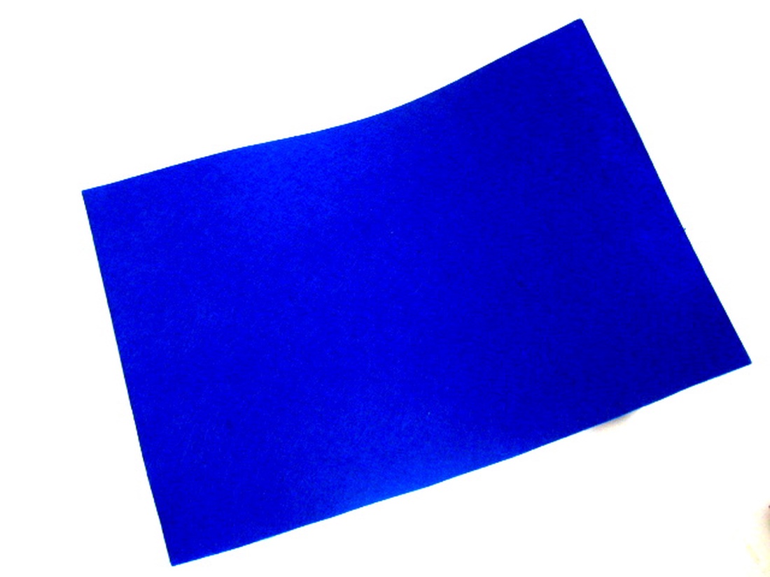 Coală de fetru albastru  inchis 52200 - arte vizuale și accesorii  - imagini cu broderii - tablou textil din fetru - Artynos.ro