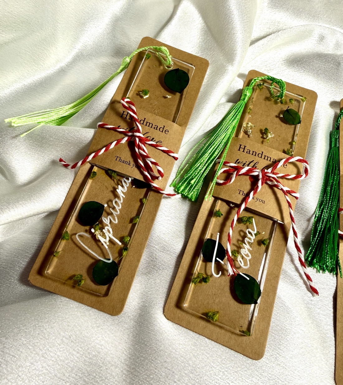 Mărțișor semn de carte  - bijuterii - mărțișor - Artynos.ro