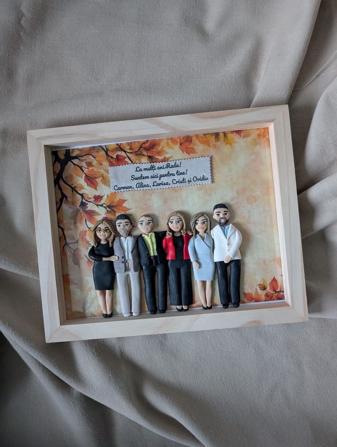 Tablou personalizat cu figurine modelate din lut polimeric - Prieteni - Colegi - casă & stil de viață - decorațiuni de casă - picturi murale - tablou din mai multe piese - Artynos.ro