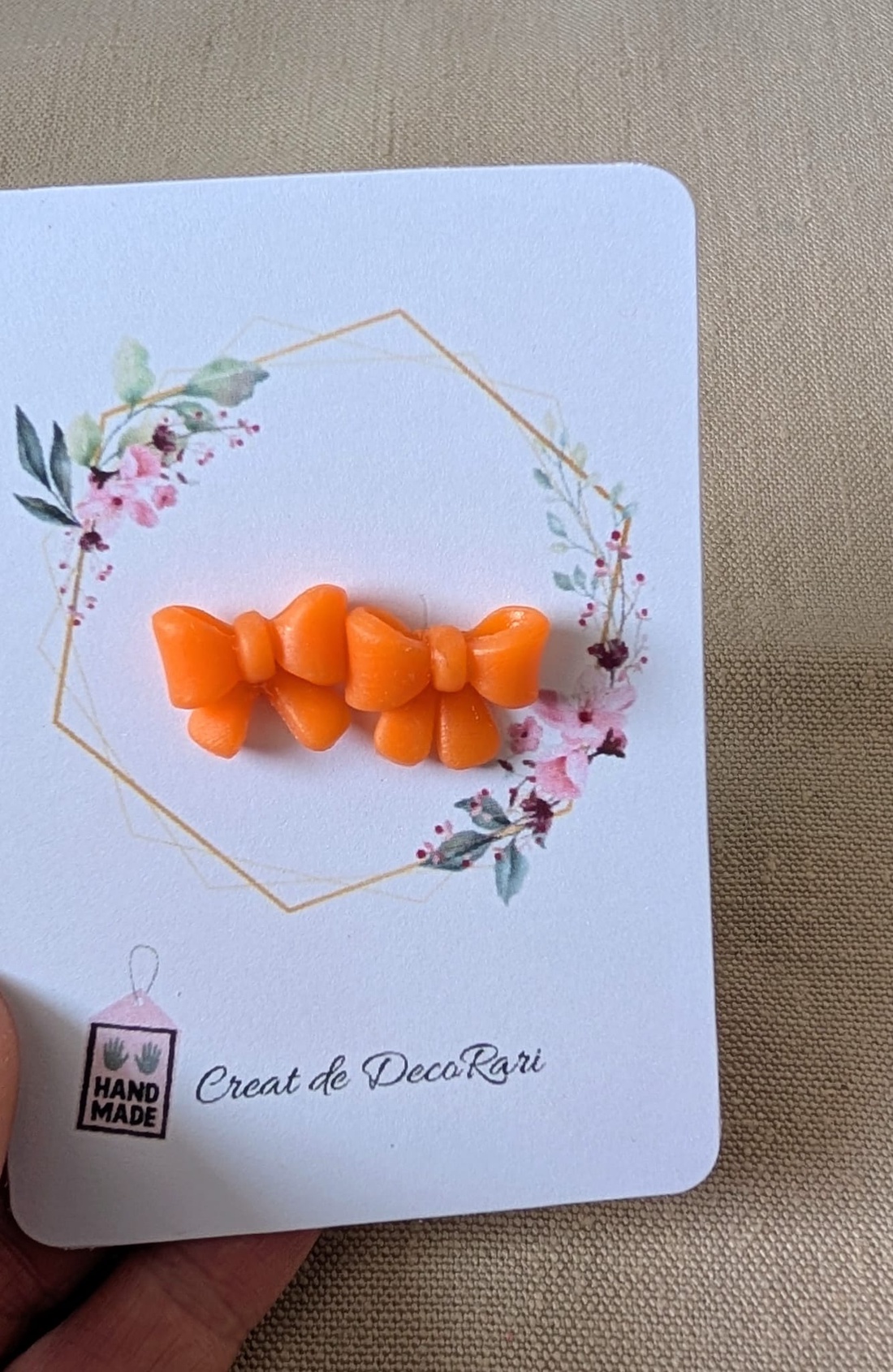 Cercei fundiță din fimo � cercei mici 1,5 cm - bijuterii - cercei - cercei cu figurine - Artynos.ro