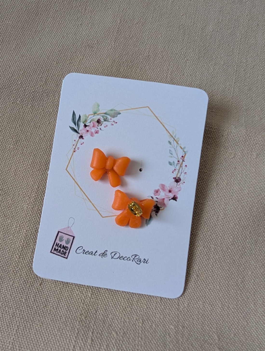 Cercei fundiță din fimo � cercei mici 1,5 cm - bijuterii - cercei - cercei cu figurine - Artynos.ro