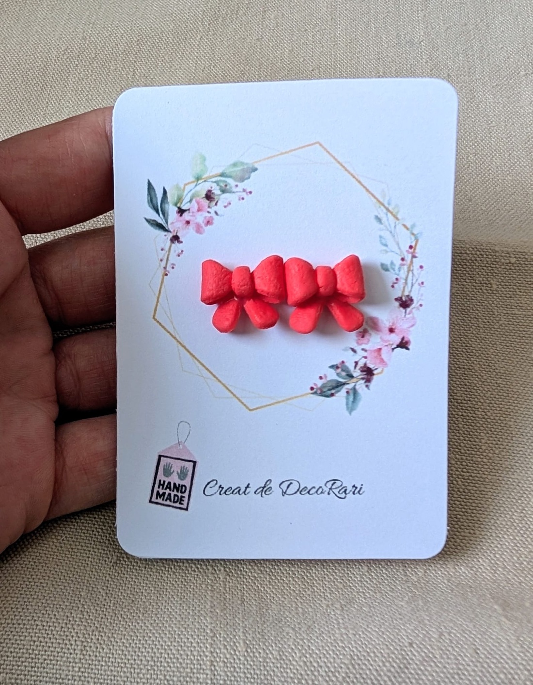 Cercei fundiță din fimo � cercei mici 1,5 cm - bijuterii - cercei - cercei cu figurine - Artynos.ro