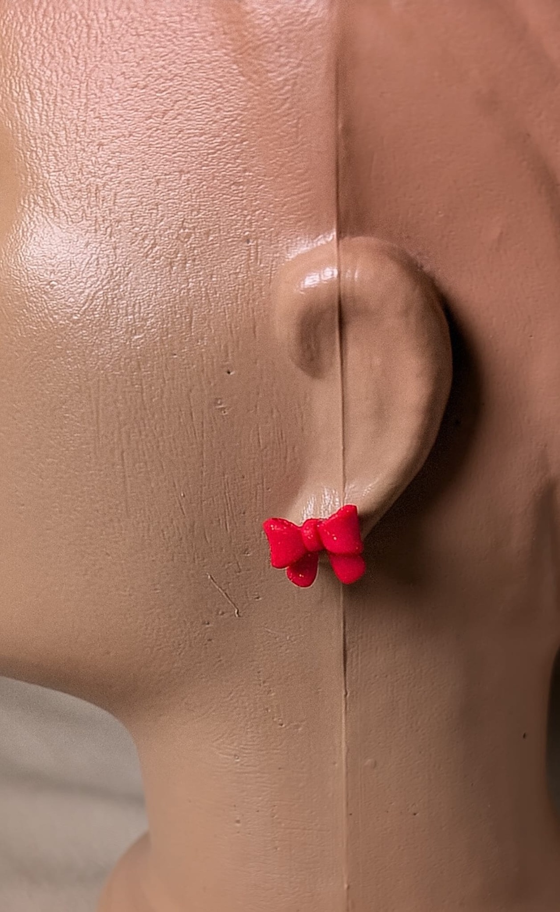 Cercei fundiță din fimo � cercei mici 1,5 cm - bijuterii - cercei - cercei cu figurine - Artynos.ro