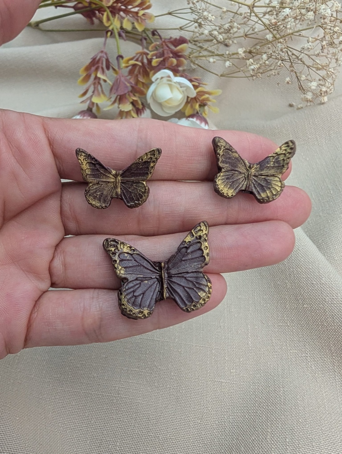 Set / Cercei și Broșă Fluture handmade din lut polimeric, stil vintage patinat - bijuterii - broșe - Artynos.ro