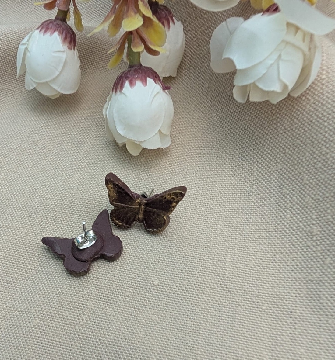 Set / Cercei și Broșă Fluture handmade din lut polimeric, stil vintage patinat - bijuterii - broșe - Artynos.ro