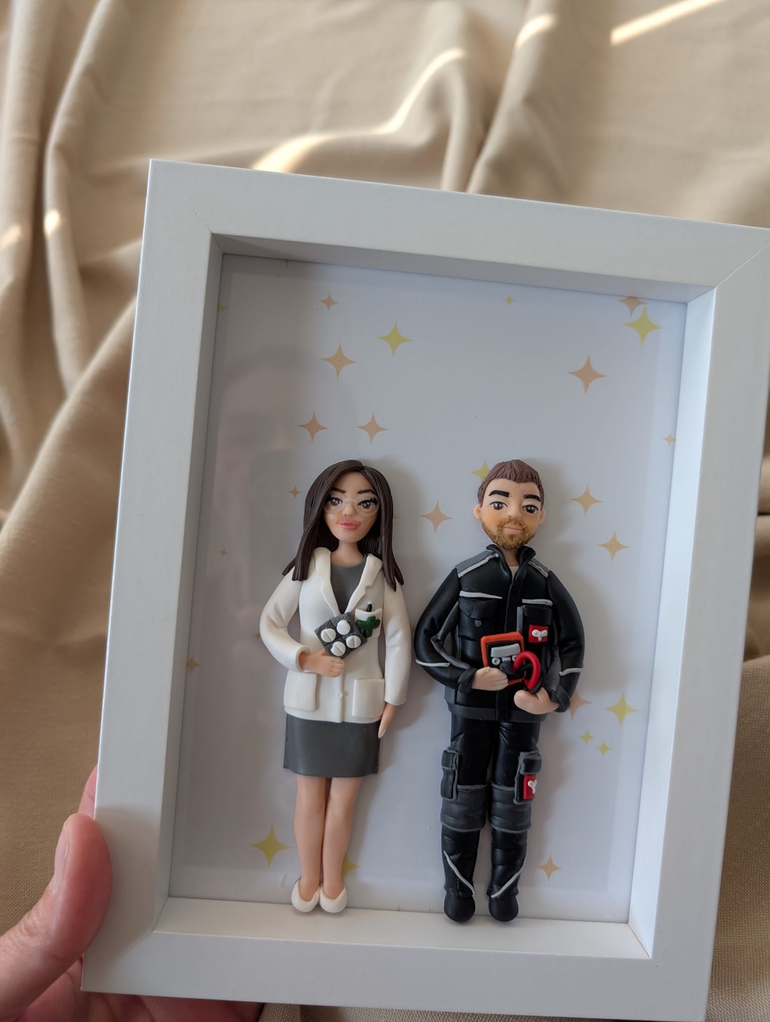 Tablou personalizat cu figurine modelate din lut polimeric - Familia - casă & stil de viață - decorațiuni de casă - picturi murale - tablou din mai multe piese - Artynos.ro