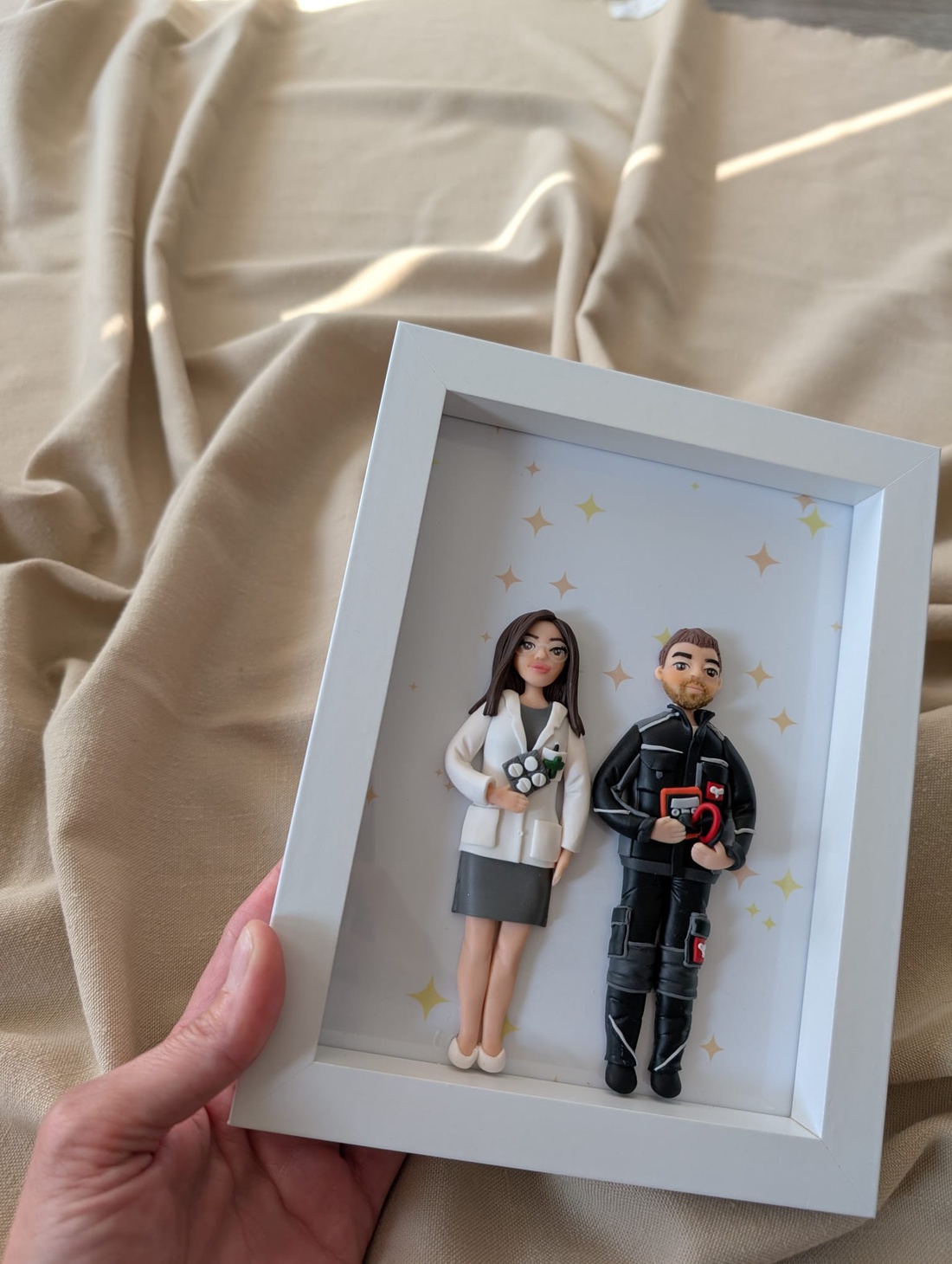 Tablou personalizat cu figurine modelate din lut polimeric - Familia - casă & stil de viață - decorațiuni de casă - picturi murale - tablou din mai multe piese - Artynos.ro