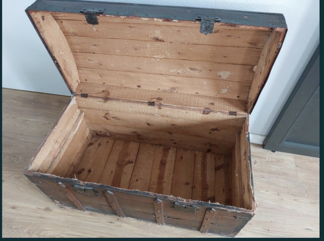 Cufar antic mare, cufar vechi restaurat - casă & stil de viață - materiale de depozitare și sortare - ladă depozitare - Artynos.ro Cufar antic mare, cufar vechi restaurat - casă & stil de viață - materiale de depozitare și sortare - ladă depozitare - Artynos.ro