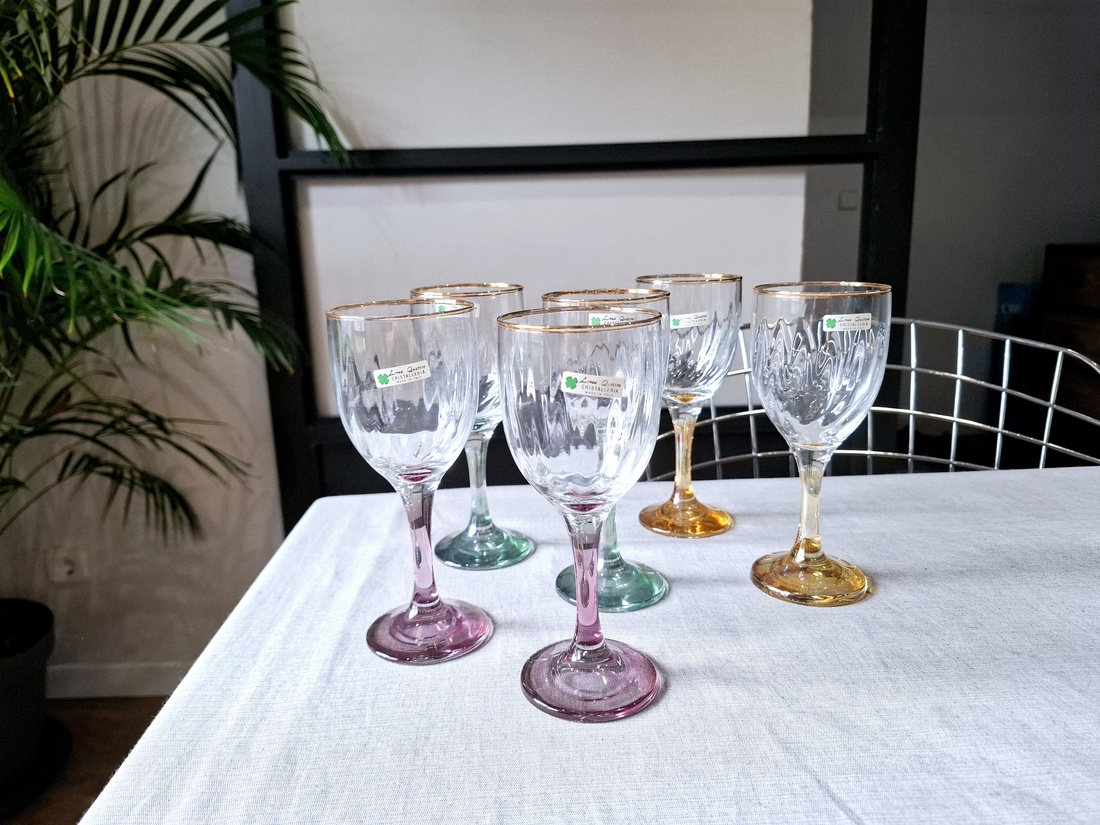 Pahare de vin italienești colorate / pahare de vin iridiscente / pahare aurite  - casă & stil de viață - accesorii pentru echipamente de bucătărie - accesorii de servire - pahare vin - Artynos.ro