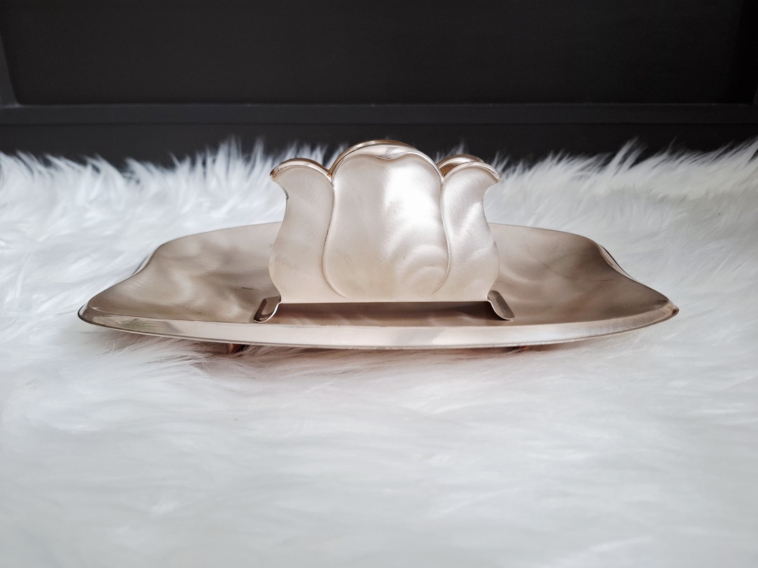 Tavita argintata si suport pentru servetele - casă & stil de viață - echipamente de bucătărie - accesorii de servire - tăvițe - Artynos.ro