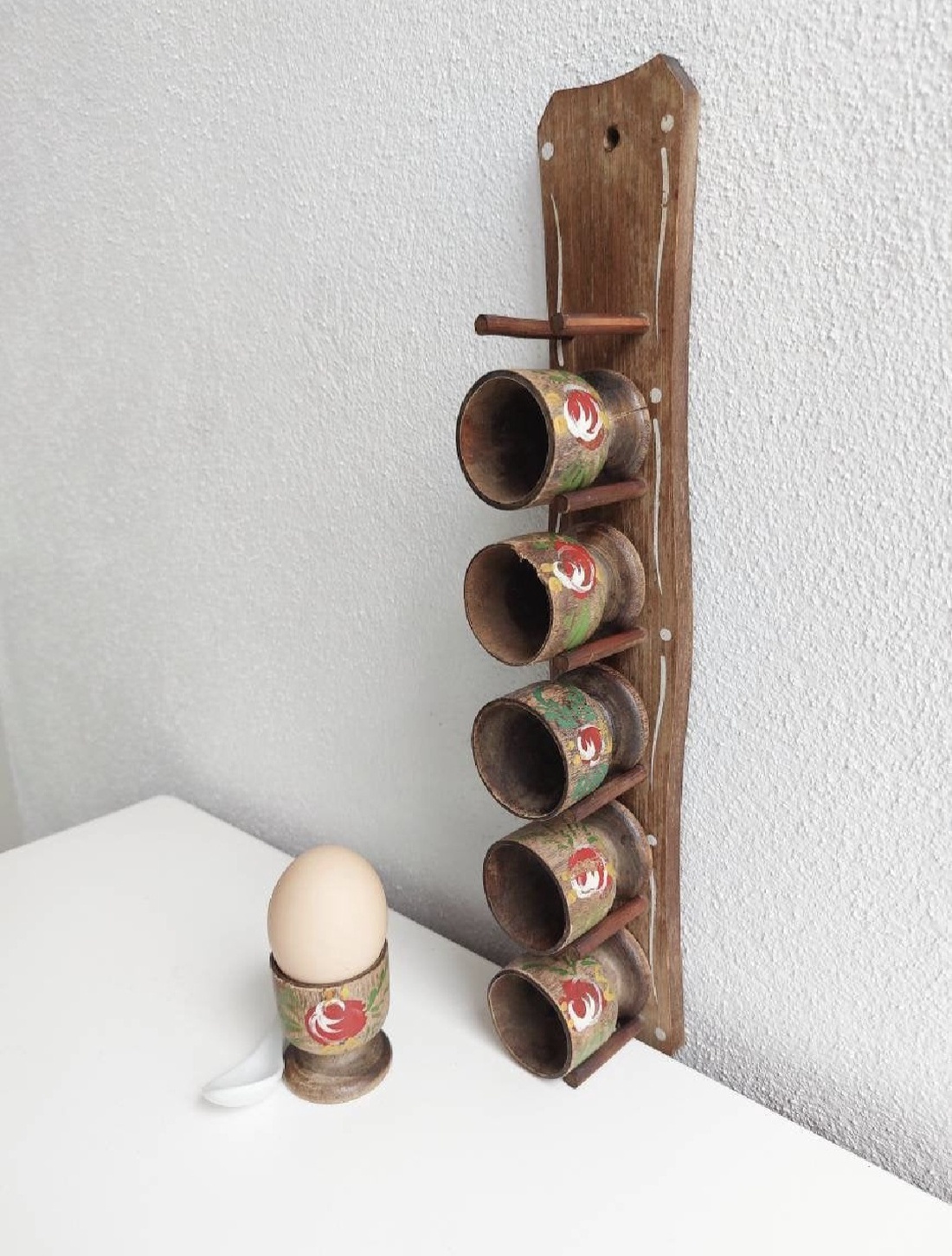 Pahare rustice de lemn cu suport / recipiente pentru oua  - casă & stil de viață - echipamente de bucătărie - decor de bucătărie - decorațiuni de bucătărie - Artynos.ro