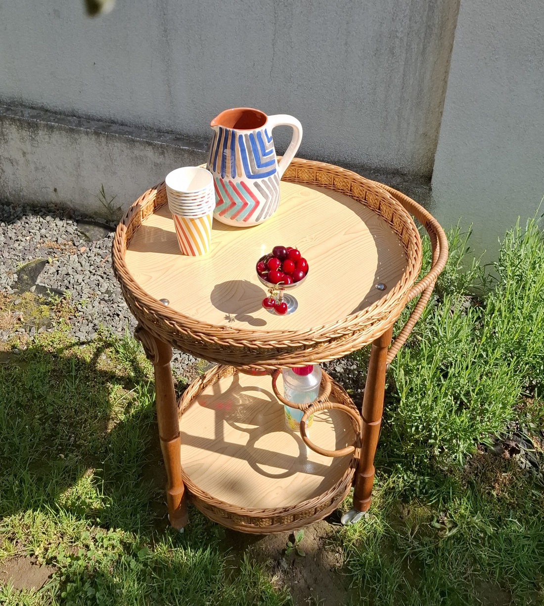 Gheridon Italian din rattan - casă & stil de viață - accesorii de grădină - grătar - Artynos.ro