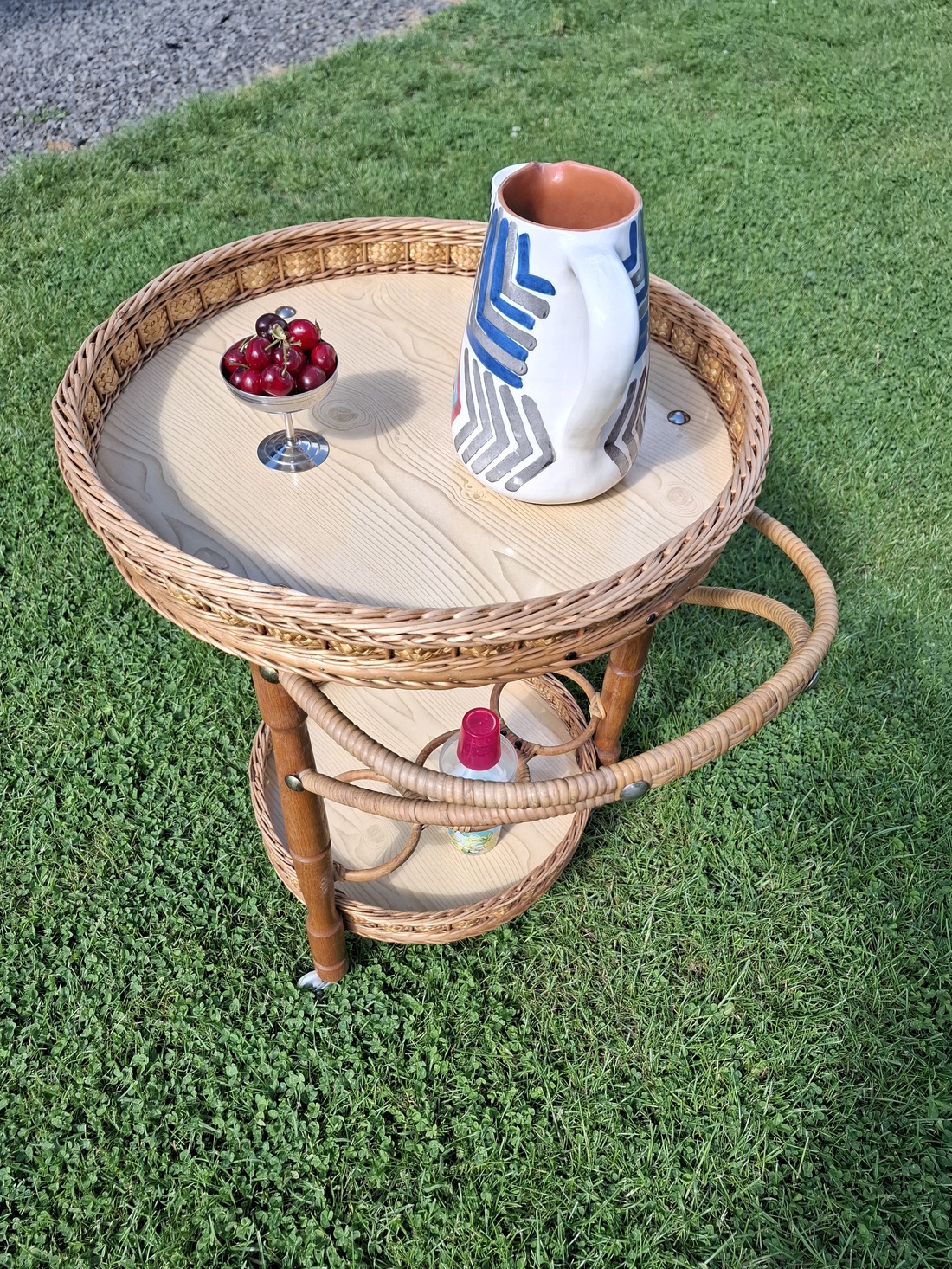 Gheridon Italian din rattan - casă & stil de viață - accesorii de grădină - grătar - Artynos.ro