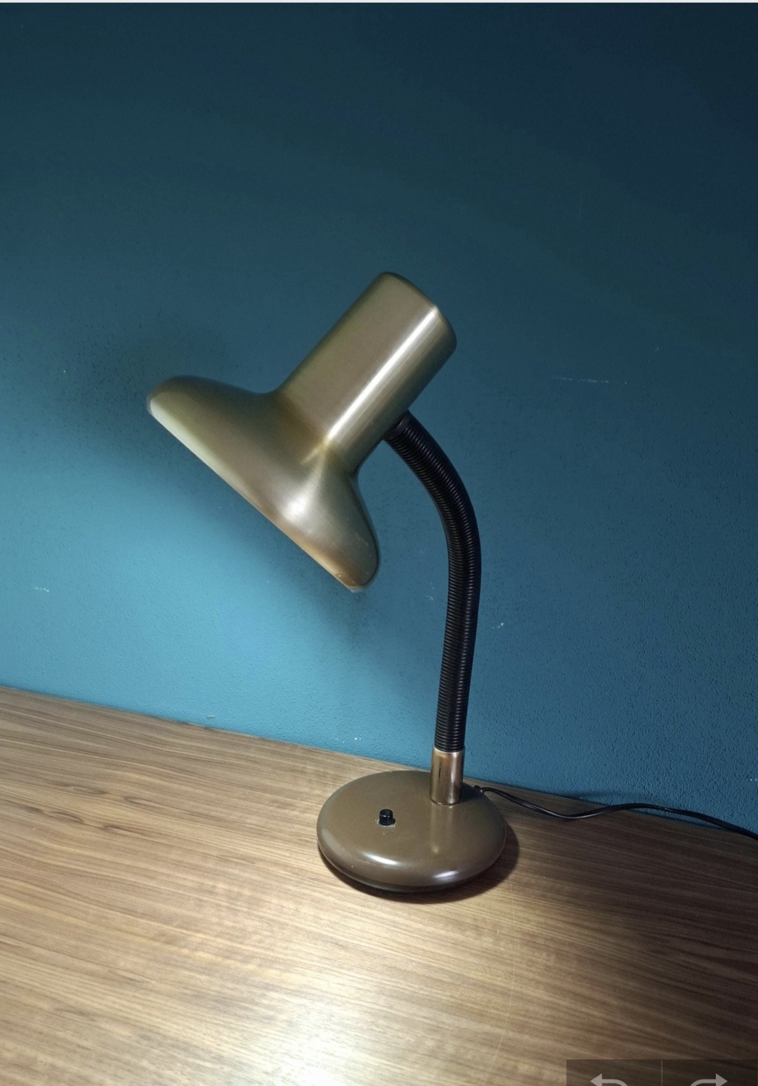 Lampa de birou cu abajur de alama - casă & stil de viață - lămpi și corpuri de iluminat - lampă de masă - Artynos.ro