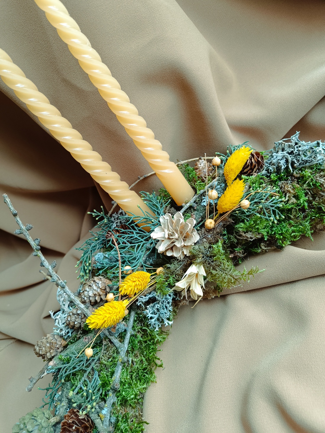 Decoratiune Craciun cu lumanari  - crăciun - decorațiuni de crăciun de casă - decor pentru masă de crăciun - Artynos.ro