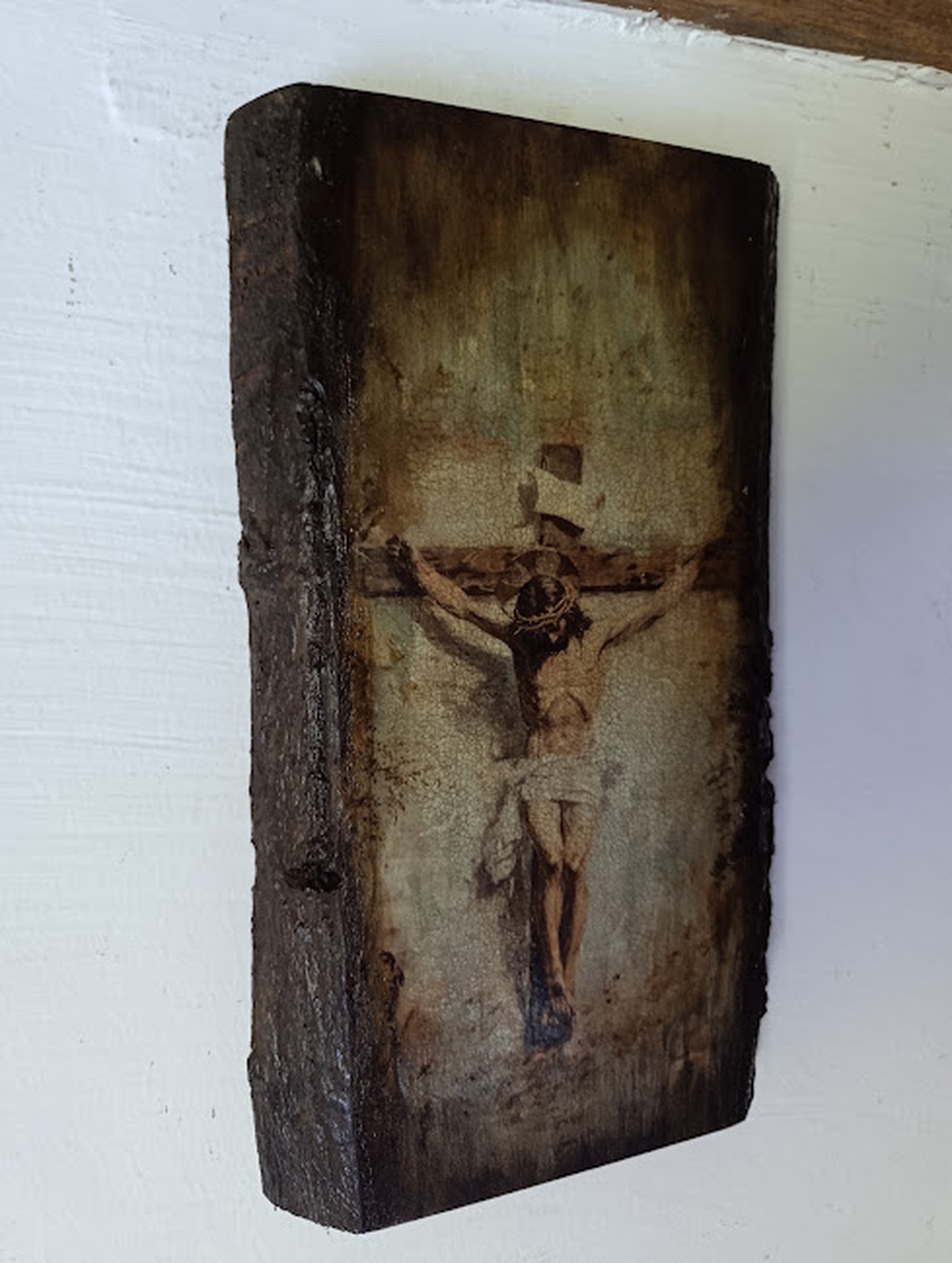 Răstignirea -Icoană pe Lemn Unicat Antichizată - casă & stil de viață - accesorii religioase - icoane cu sfinți - Artynos.ro