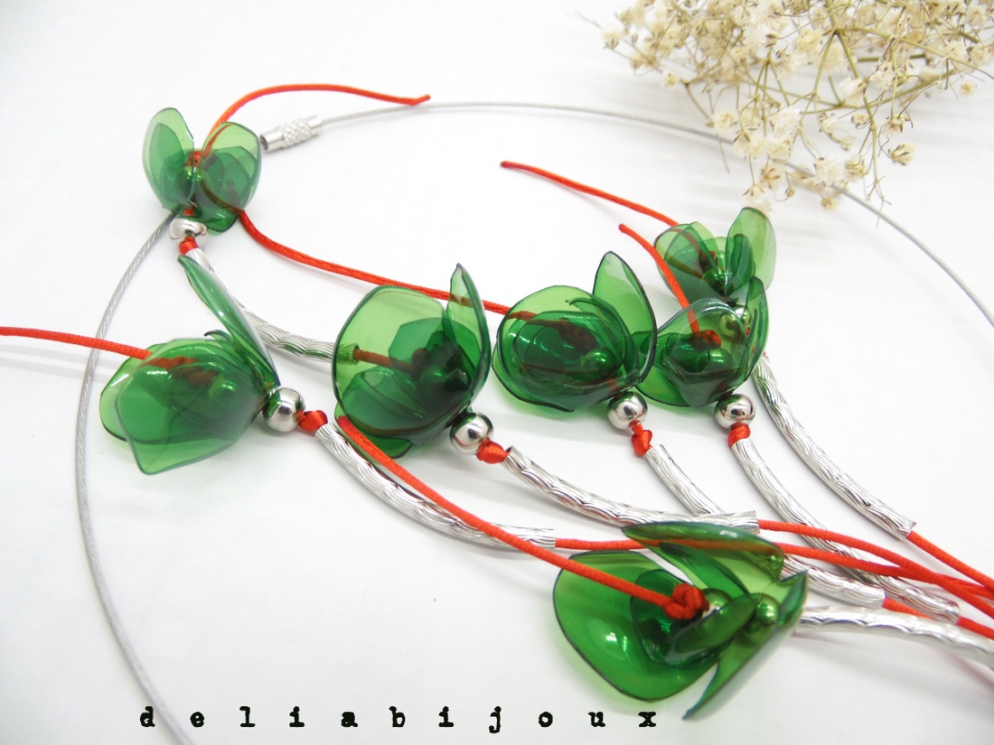 Colier statement handmade unicat - PET-uri (plastic) reciclate - flori (cod989) - bijuterii - coliere - coliere statement - Artynos.ro