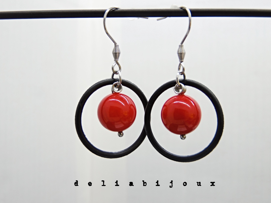 Cercei handmade statement - Stil Industrial - scoica si cauciuc (cod1114) - bijuterii - cercei - cercei cerc - Artynos.ro Cercei handmade statement - Stil Industrial - scoica si cauciuc (cod1114) - bijuterii - cercei - cercei cerc - Artynos.ro