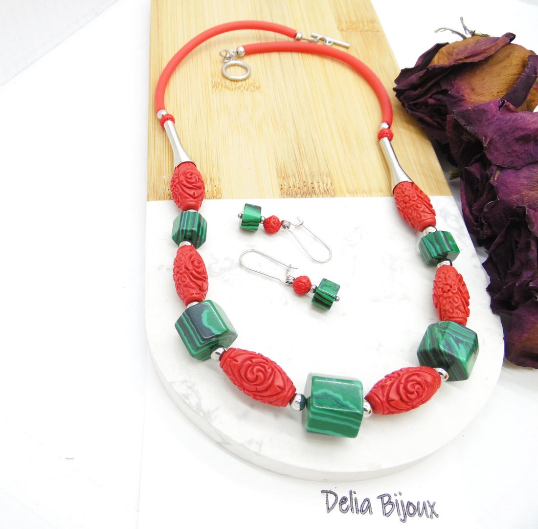 Set bijuterii handmade - malachit si cinabru (cod1215) - bijuterii - seturi de bijuterii - Artynos.ro Set bijuterii handmade - malachit si cinabru (cod1215) - bijuterii - seturi de bijuterii - Artynos.ro