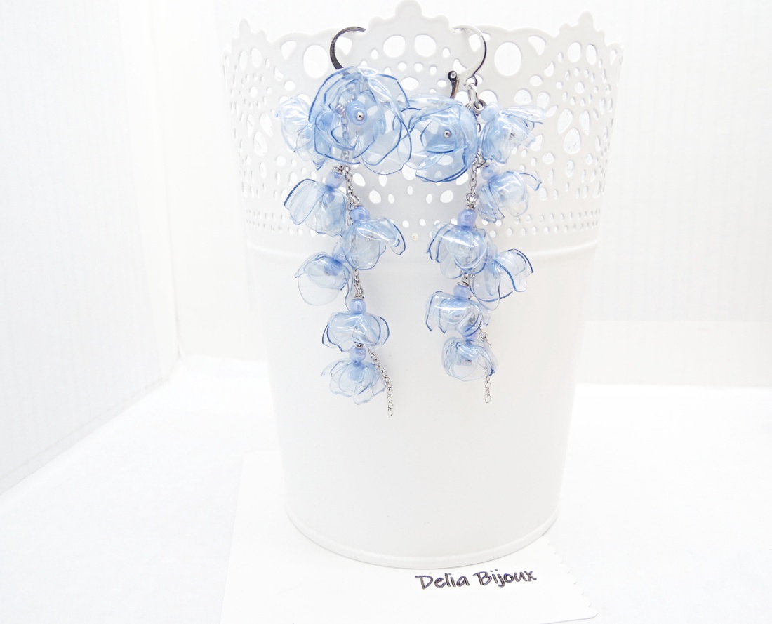 Cercei handmade unicat Flori delicate din plastic reciclat și inox (cod1304) - bijuterii - cercei - Artynos.ro